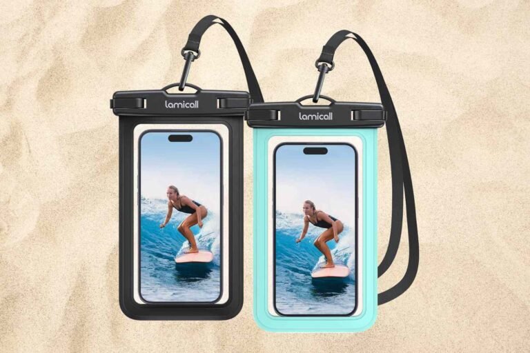 This Waterproof Phone Pouch Saved My Snorkeling Trip