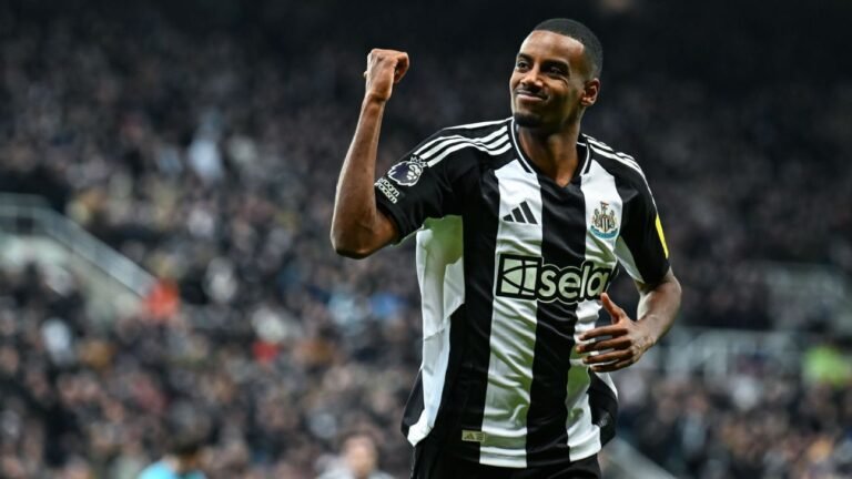 Transfer rumors, news: As Liverpool eye Isak, Newcastle try to keep him