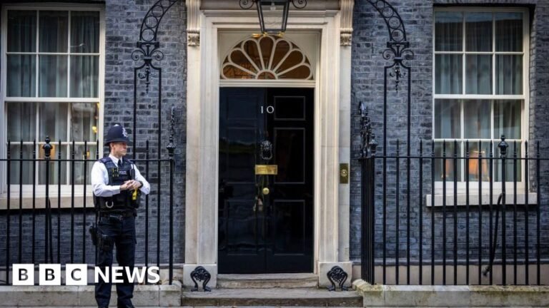 Monzo fined for giving account to fake 10 Downing St address