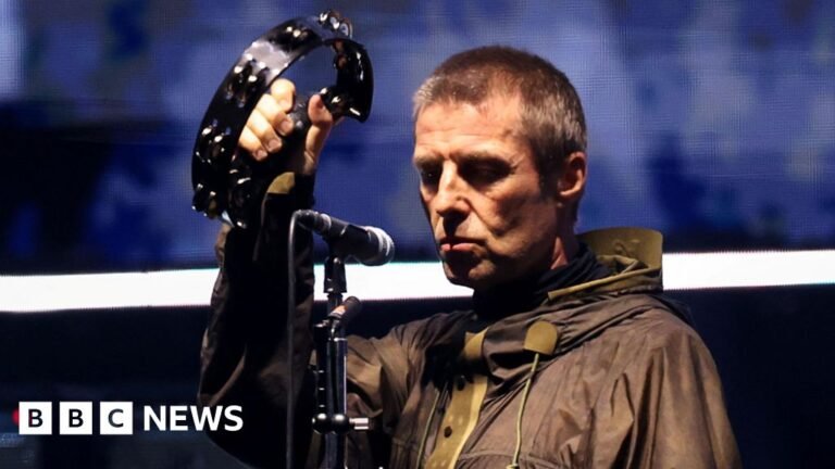 Oasis fans miss reunion gig after fake Cardiff ticket sales