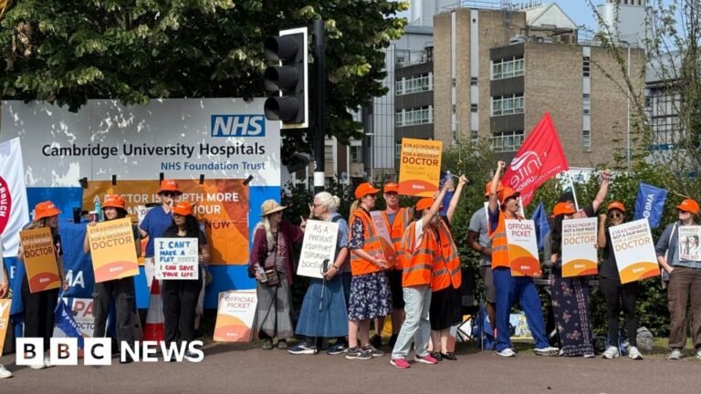 Patients urged to still attend appointments amid doctor strikes
