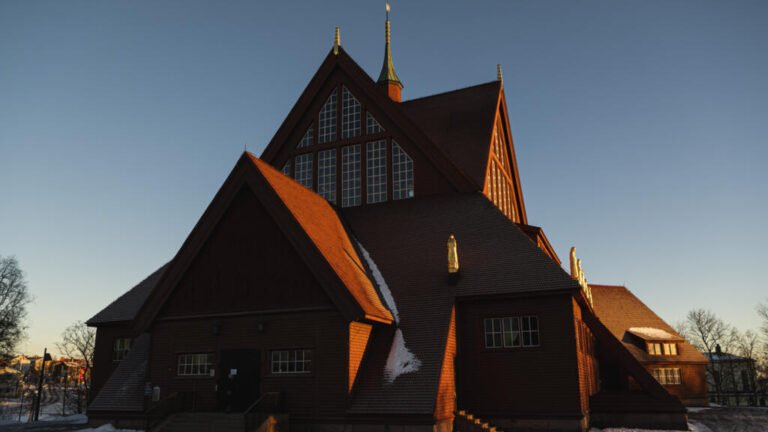 'The Great Church Walk': Historic Swedish church moves to allow mine expansion
