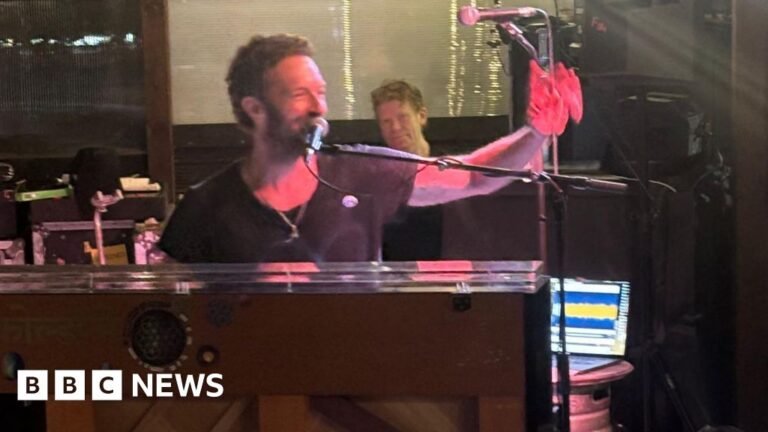Chris Martin surprises fans with impromptu pub gig in Calderdale