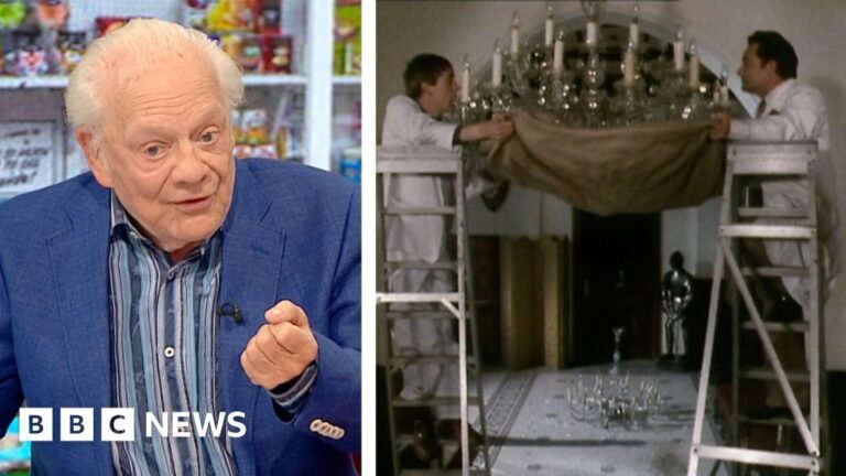 David Jason on that iconic chandelier scene