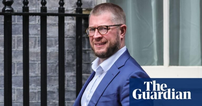 Starmer aide’s exit over lewd Abbott jokes deepens crisis as Trump arrives | Keir Starmer