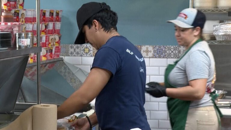 Texas restaurants pay price for ICE raids as scared customers stay home