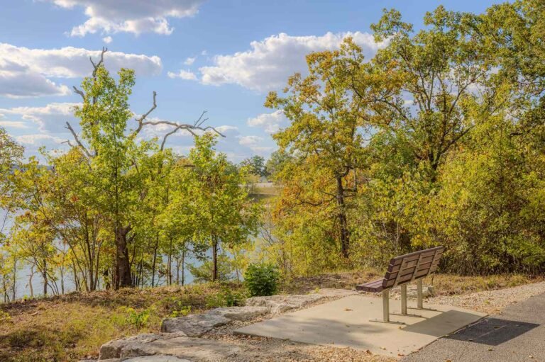 This Is the Most Affordable Fall Lake Getaway in the U.S.—and It Has 3 Scenic Lakes to Explore